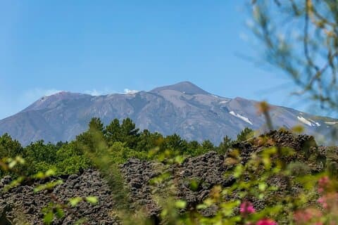 Full-day tour to Mount Etna & Taormina from Cefalù
