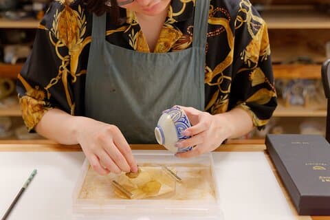 Kintsugi Experience: Discover the Art of Golden Repair