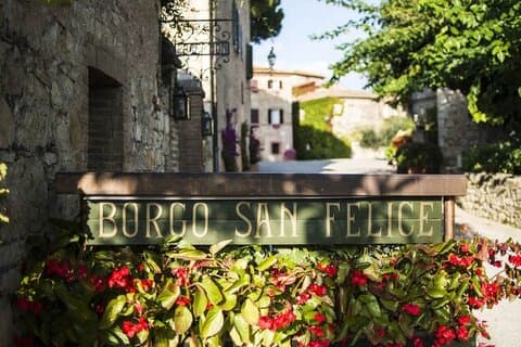 Hubschrauberrundflug von Florenz nach Borgo San Felice