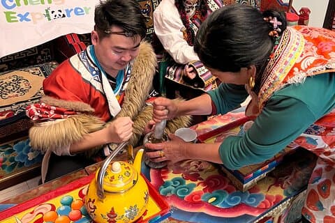 Tibetan Day Trip to Tibetan Village from Chengdu