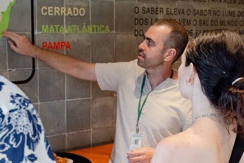 San Paolo, Pinheiros - Tour di cibo e graffiti - In inglese