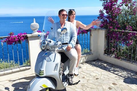 Hidden Amalfi Coast Vespa tour, Tuk Tuk and Mozzarella Show