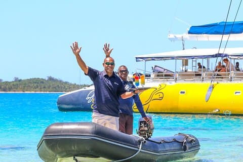 Excursion d'une journée en mer du Sud avec déjeuner et boissons (min 5 ans)