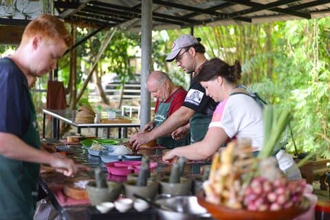ヤズクラビタイ料理教室