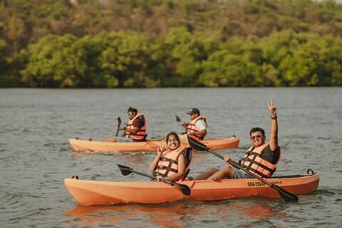 Kayak sur l'île privée de Goa