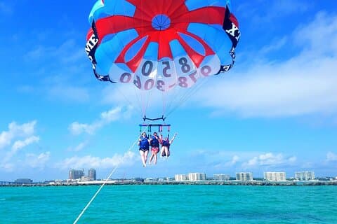 Destin Parasailing Experience Ride de Gilligans Watersports