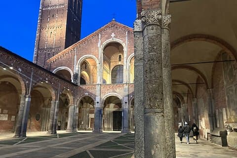 Milano Ghosts Misteri e segreti Tour guidato a piedi