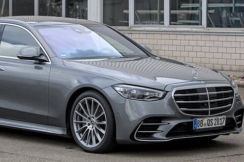 Mercedes Classe S Servizio Conducente a Parigi