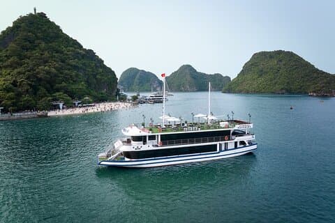 Premium Cruise with Fullday Halong Bay Escape