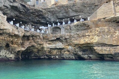 Bootstour in Polignano a Mare und Meereshöhlen