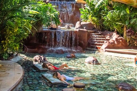 Hoteller i nærheden af Baldi Hot Springs Resort – Day Pass with One Meal
