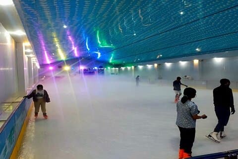 SCH Ice Skating Arena em Yogyakarta