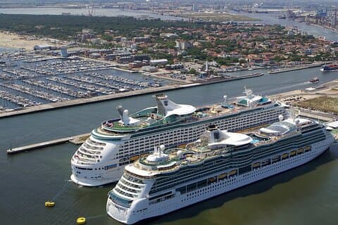 Transporte privado desde el aeropuerto Marco Polo de Venecia a Rávena