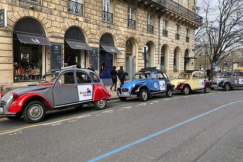 Visite privée de Bordeaux en Citroën 2CV - 45min