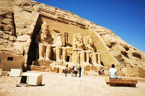Abu Simbel Tour + Almuerzo y bebidas nubias | Grupo pequeño