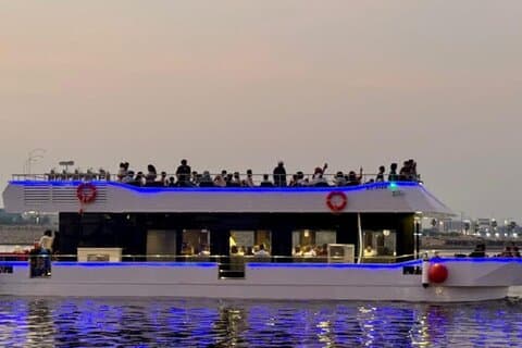 2 Hours Cruise from Al Jaddaf to Burj Khalifa and Water Canal