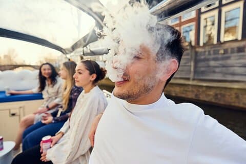 Amsterdam Smoke Friendly Coffee Shop Cruise på luksusbåt