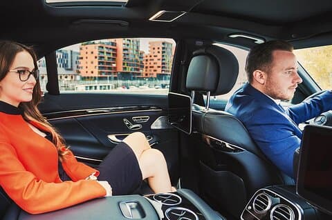 Privé Transfer van Brussel naar Parijs met Luxe auto
