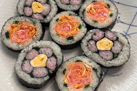 Faire des rouleaux de sushis décoratifs près de Tokyo Skytree