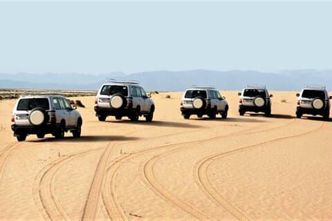 Jeepsafari 4x4 mini saharaöken med Berber Lunch
