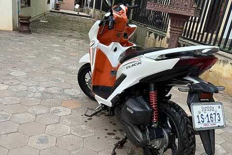 Descubre Krong Siem Reap con nuestra Honda Click 150CC