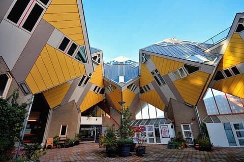 Private Tour from Amsterdam to Rotterdam to The Hague and Delft