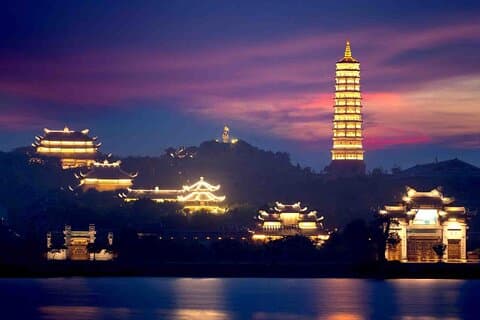 Bai Dinh Pagoda Night Tour