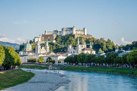 Munich to Eagle’s Nest and Salzburg a Private Day Trip