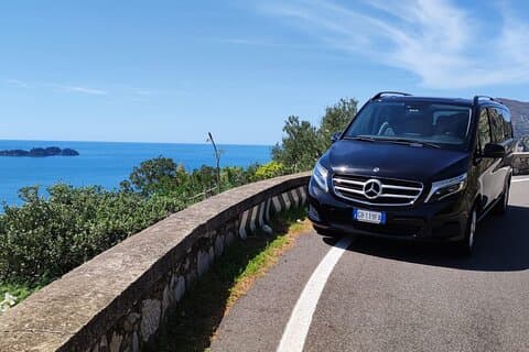 Transfer between Sorrento and Rome (One Way or Return)