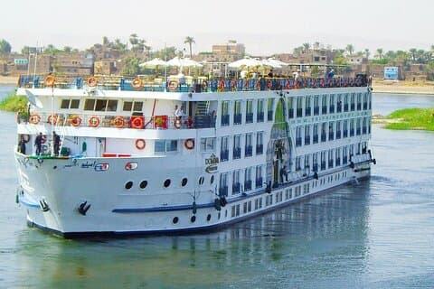 Marvel 4 Day Nile Cruise Aswan til Luxor og Abu Simbel. Luftballong