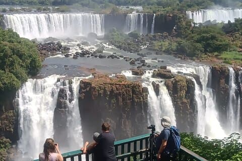 PRIVATE - Iguassu Falls Argentine side + boat option