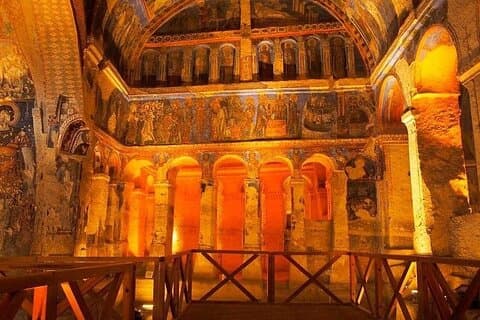 Tour privato rosso e tour della città sotterranea