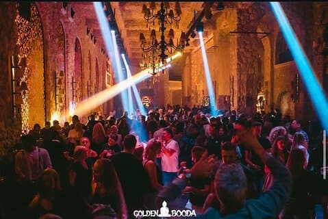 Party som en VIP – Hurghada Club Tour med overførsler