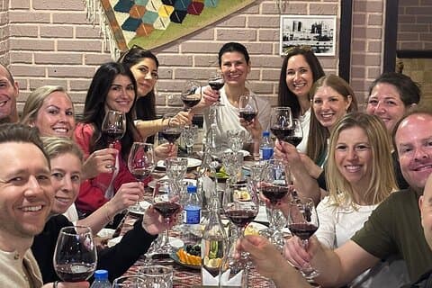Tour de degustação de vinhos e culinária local de Baku - passeio a pé