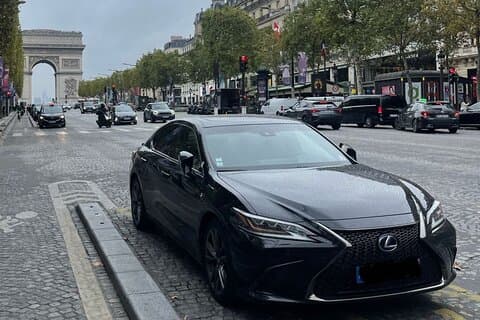 Privater Transfer vom Flughafen Charles de Gaulle zum Hotel
