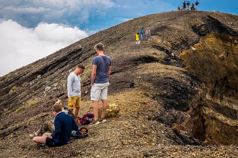 Transport til Santa Ana Volcano Et budgetvenligt eventyr