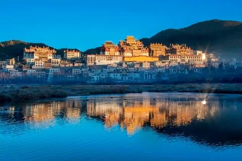 1 Day Shangri-La Songzanlin and Potatso National Park Tour