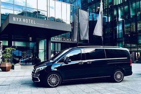 Warsaw Chopin Airport private transfer 5 to 8 passengers