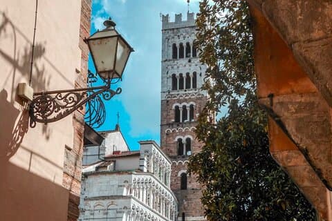 Descubre Lucca Una encantadora ciudad amurallada con un guía local