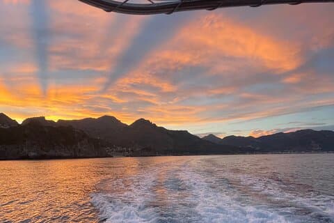 Båttur i solnedgang til Taormina