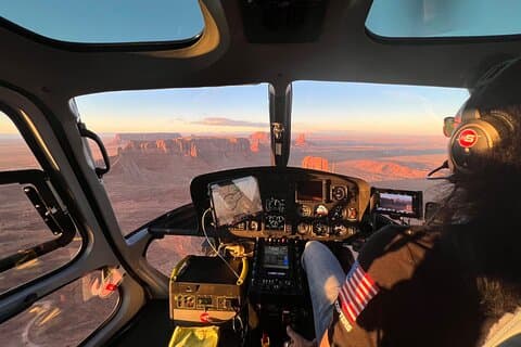 Grand Canyon Privates 4-stündiges Hubschrauberabenteuer ab Phoenix