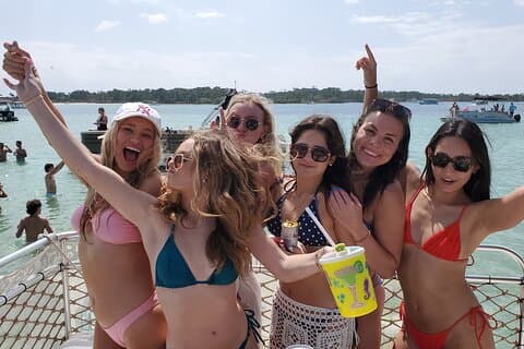 Private 6 Passenger Tiki Cruise to Crab Island