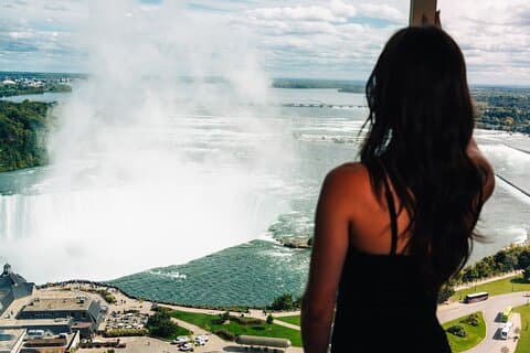 Entrada a la plataforma de observación del Hotel Niagara Falls Tower