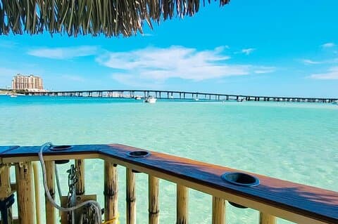 Heckflossen Tiki Boats Crab Island Sandbar (3 Std.)