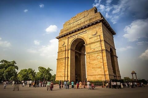 Tour privato della città di Delhi con mercato delle spezie in 8 ore - In auto