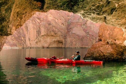 Emerald Cave Kayak + Hoover Dam tur med lunsj og Las Vegas Shuttle