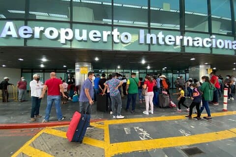 Private transportation from La Aurora Airport to ANTIGUA GUATE