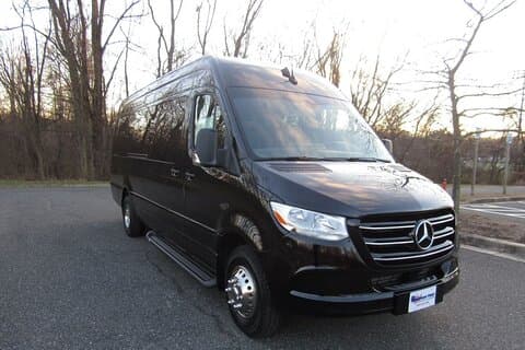 Roberts Luxury Transportation Shuttle sightseeingtur