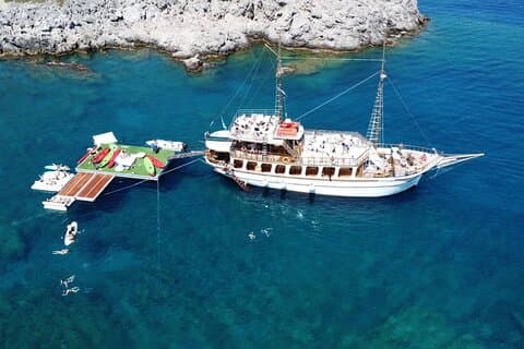 Rhodes Cruise - Diversão no Sol