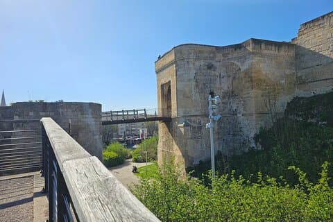 Tour a piedi speciale del Millennio a Caen